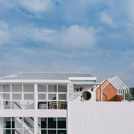 Grow Home -Stay And Space, Self Check-In Chiang Rai Buitenkant foto